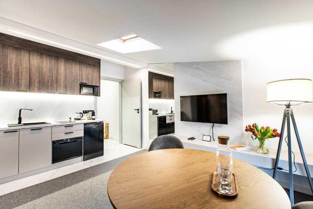 Kuchyň nebo kuchyňský kout v ubytování K20 Apartamenty Łódź - Dostęp na Kod