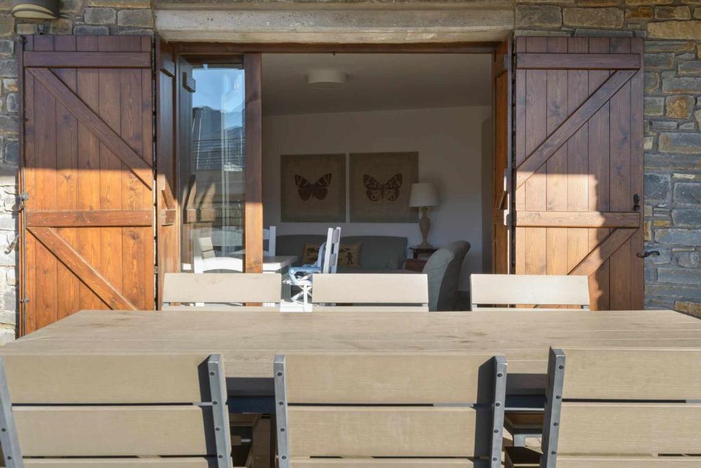 Fotografie z fotogalerie ubytování Bonita stay B PazCasa grande, Piscina, BBQ,Fibra v destinaci Panticosa