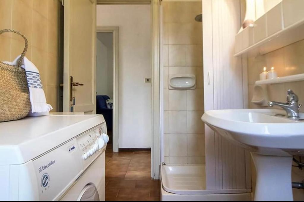 A bathroom at La casa delle janas