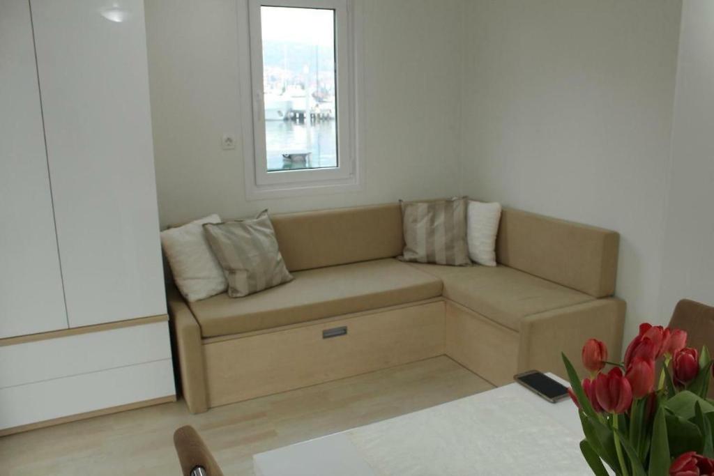 Posezení v ubytování Stella blue Floating House Portorož