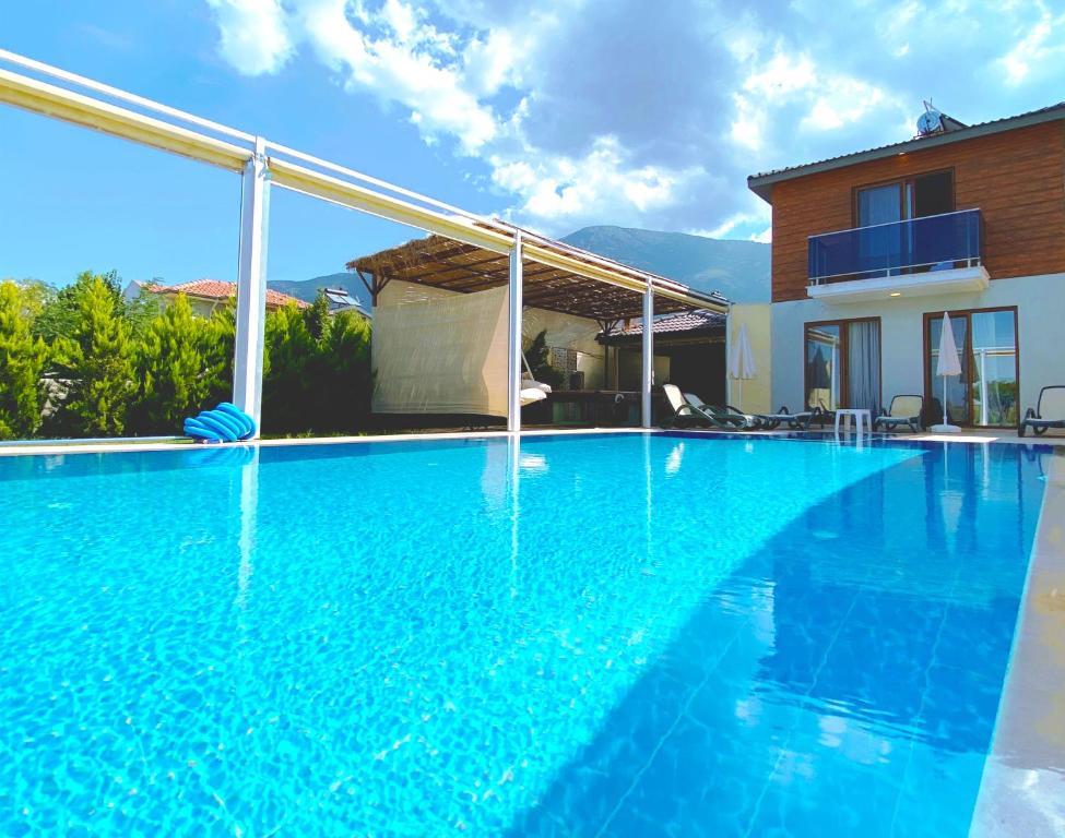 Bazén v ubytování Nisa Villa, Özel Havuzlu, Fethiye nebo v jeho okolí