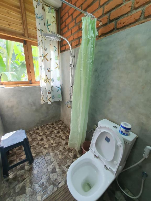 Koupelna v ubytování Ayubo Ella - Bed & Breakfast
