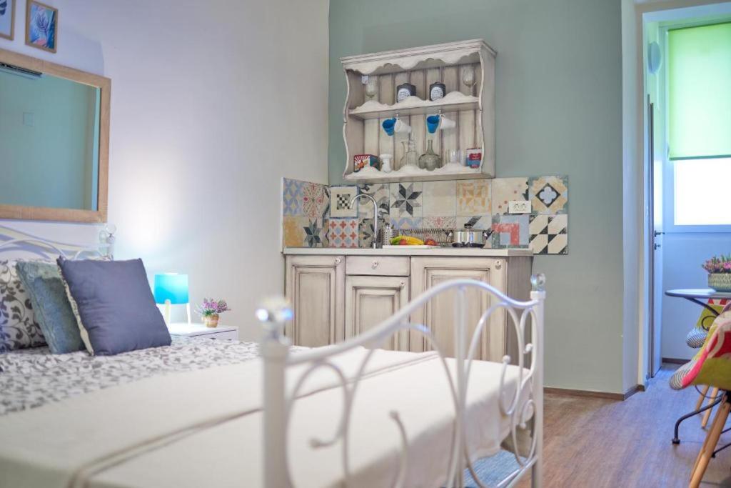 Old City Romantic Studios 2 - 19