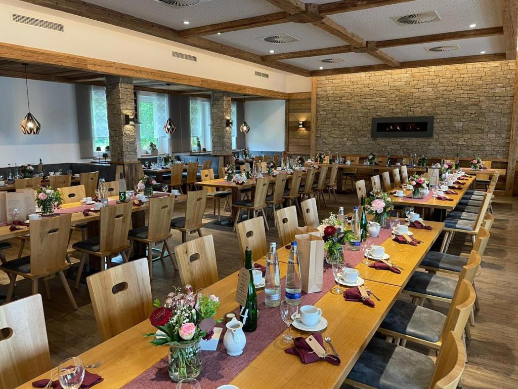 Restaurace v ubytování Hotel Gasthof zum Wulfen
