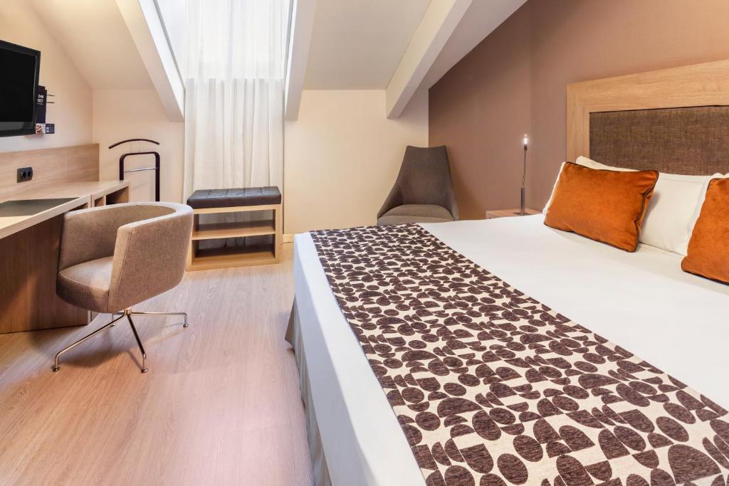 Catalonia Plaza Mayor - 14