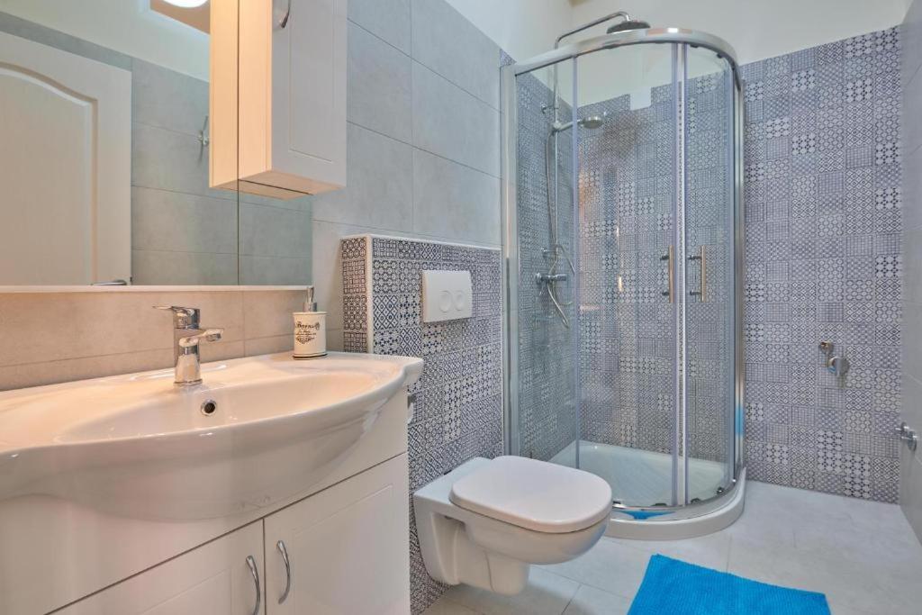 Old City Romantic Studios 2 - 13