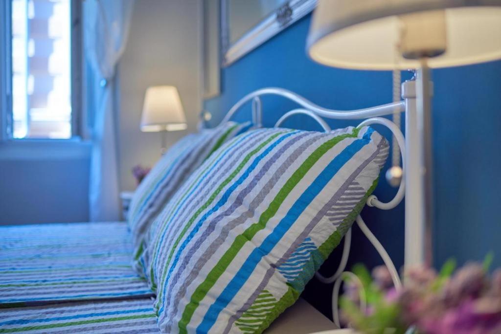 Old City Romantic Studios 2 - 14