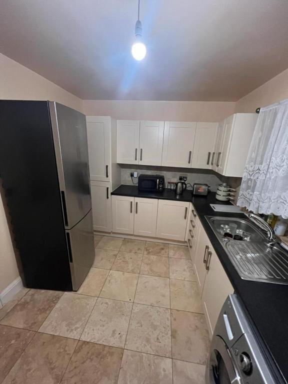Holiday home Remarkable 3-Bed House in Westcliff-on-Sea, Westcliff On ...