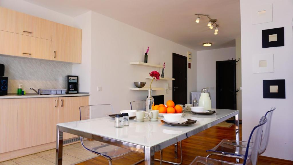 A kitchen or kitchenette at Byala Cliff Sea View Penthouse