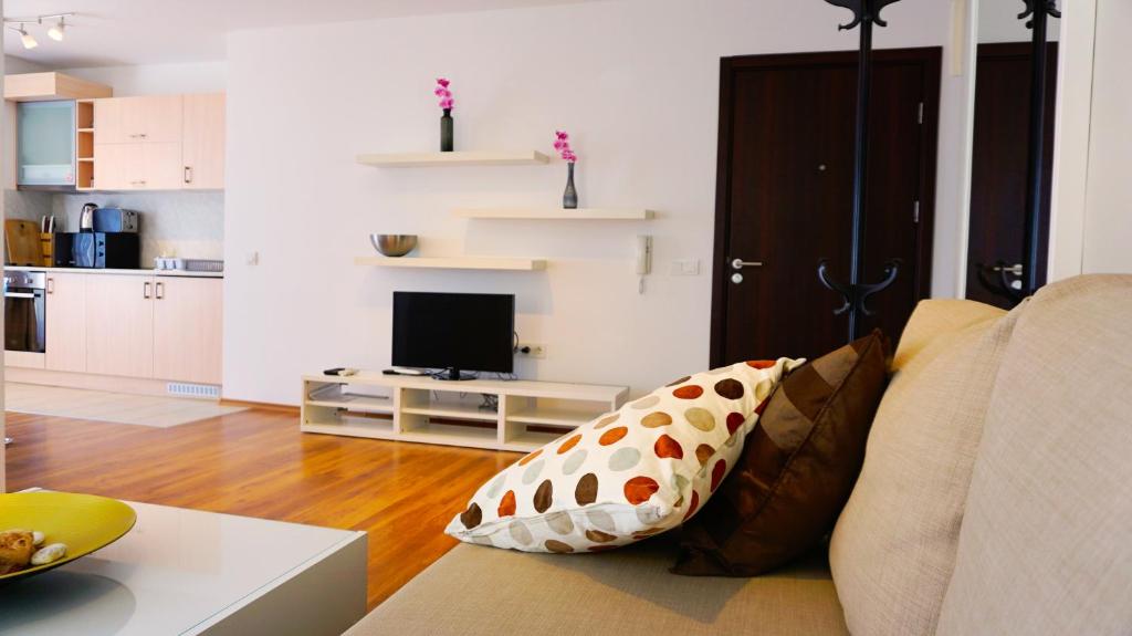 A seating area at Byala Cliff Sea View Penthouse