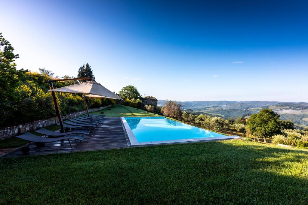 The swimming pool at or close to Renzo Marinai