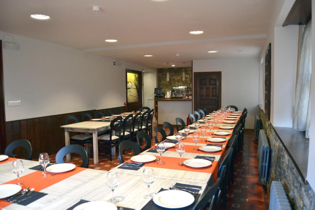 Restaurace v ubytování Hostal Orialde
