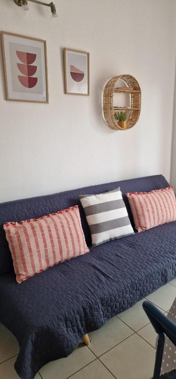 Część wypoczynkowa w obiekcie Cosy little studio for family vacations !