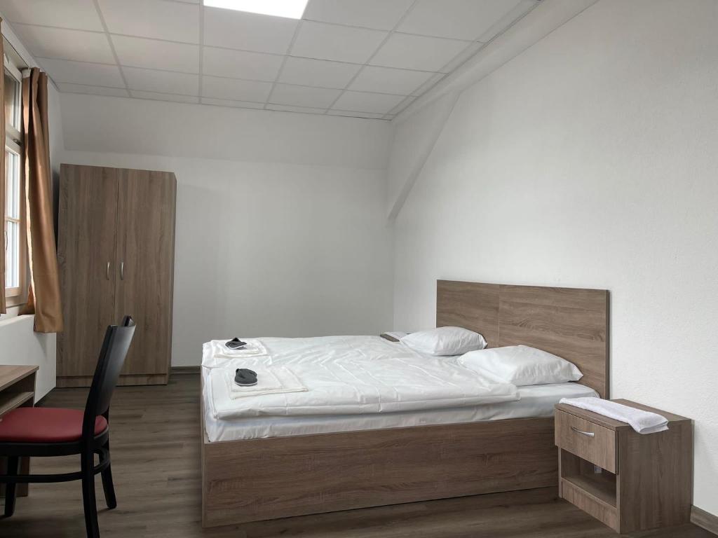Postel nebo postele na pokoji v ubytování Hotel da Luca