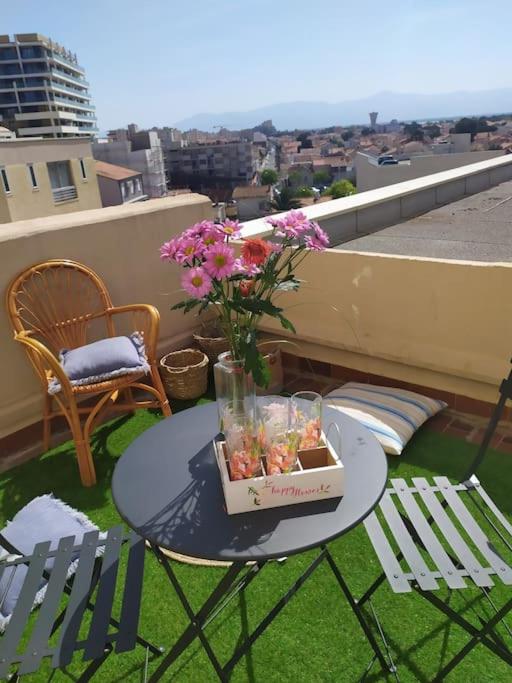 Balkón alebo terasa v ubytovaní T2 Vue Mer Terrasse sud Plage 50m Canet-Plage