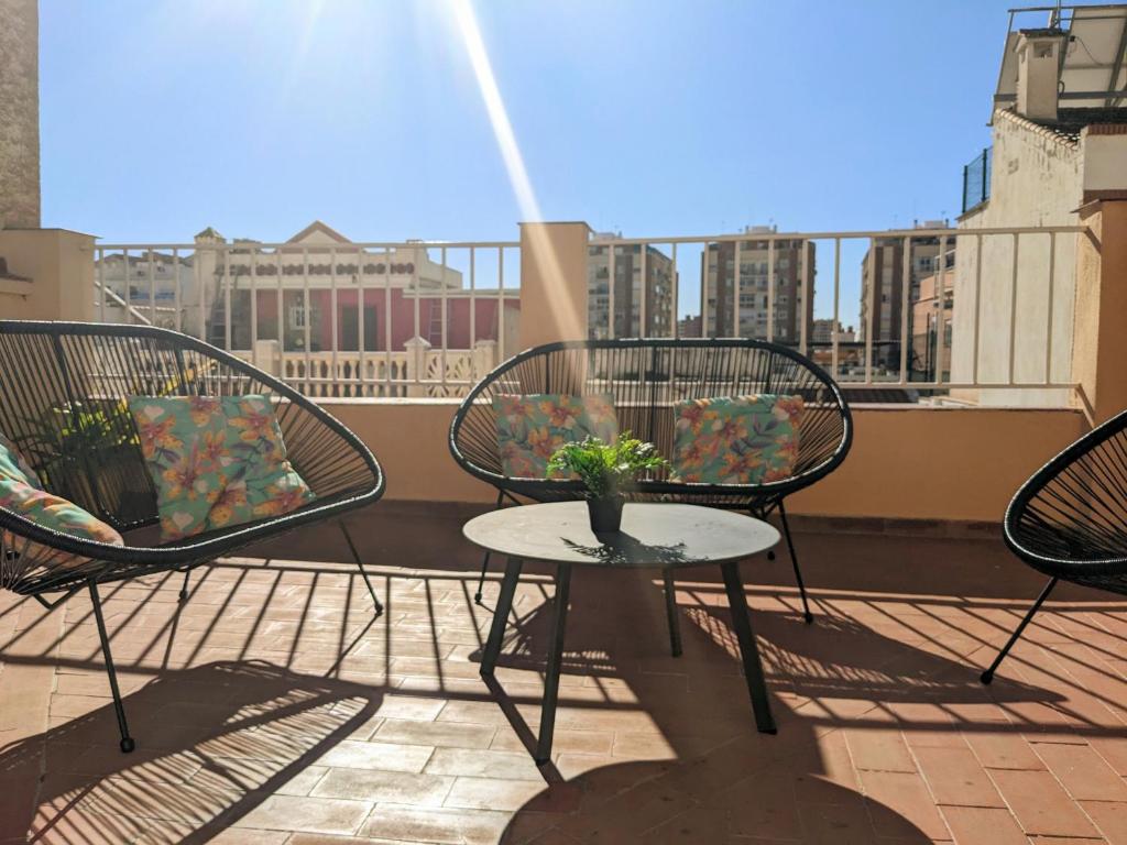 Rooftop apartment Casa Leon close to Málaga centre, Málaga