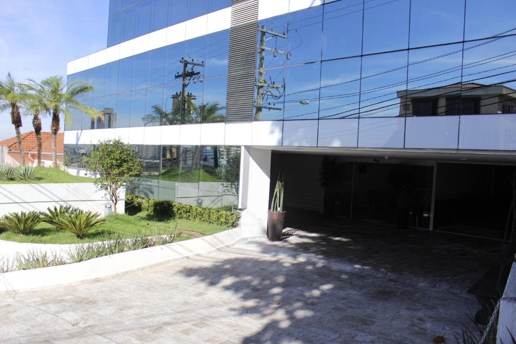  Floresta Hotel