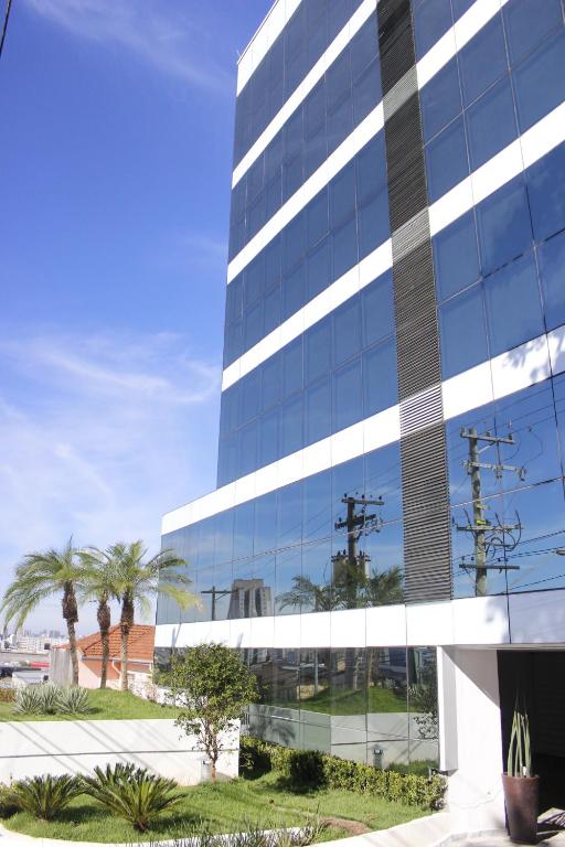  Floresta Hotel