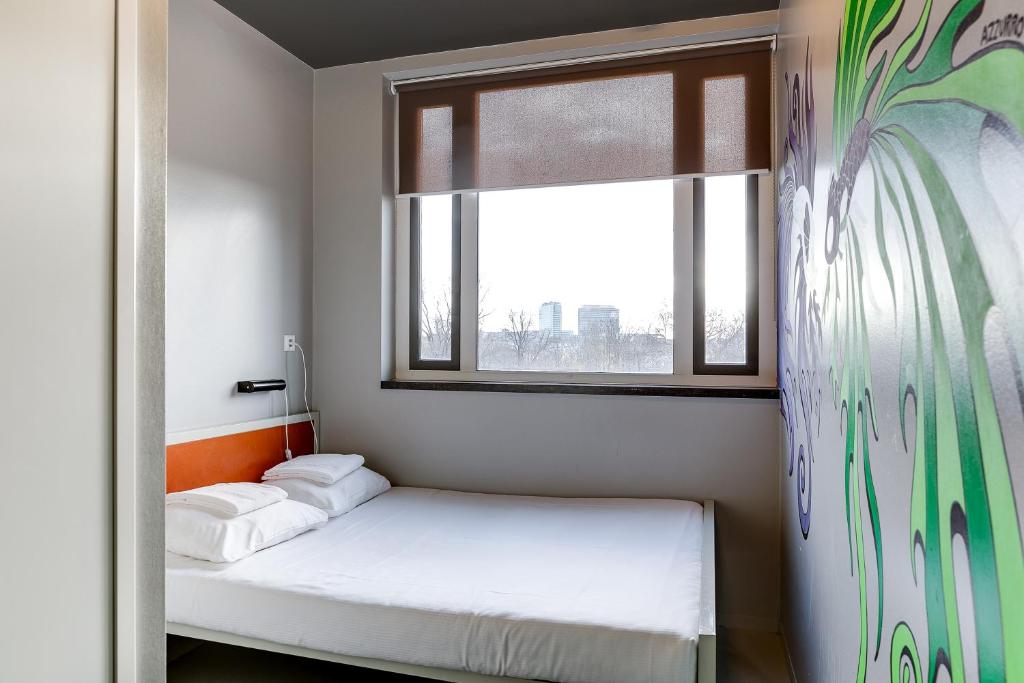 ClinkNOORD Hostel photo