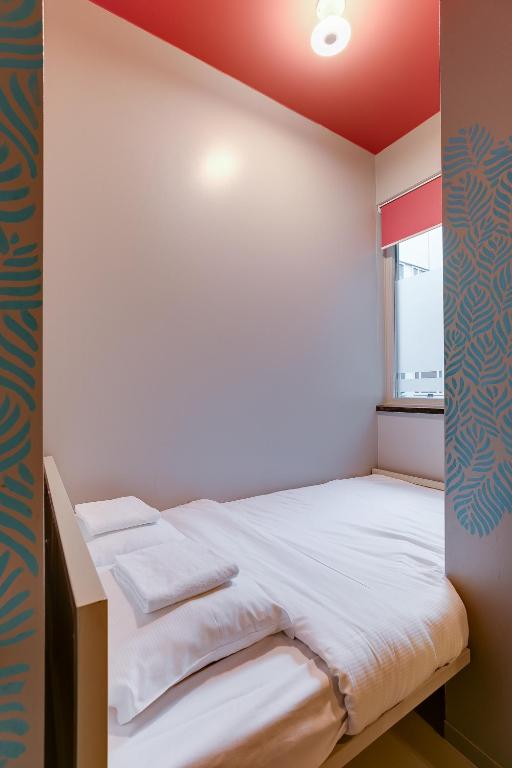 ClinkNOORD Hostel photo