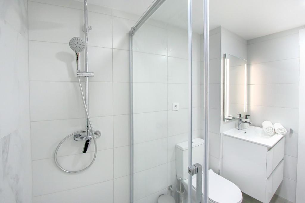 Fotografie z fotogalerie ubytování Amazing spacious 1 bedroom flat with Ocean view, 311, Ponderosa v destinaci Playa Fañabe