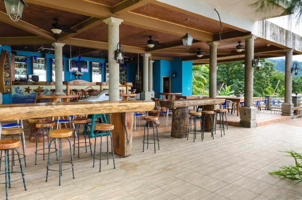 Restaurace v ubytování Paraiso Rainforest and Beach Hotel