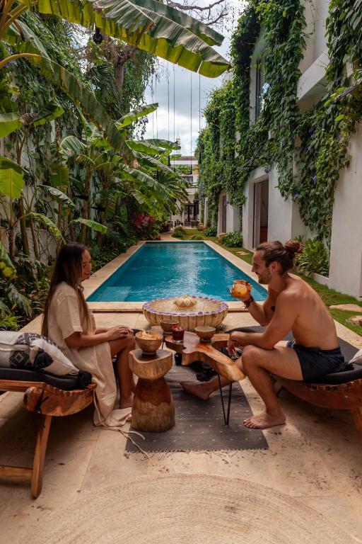Bazén v ubytování Olbil Hotel Boutique nebo v jeho okolí