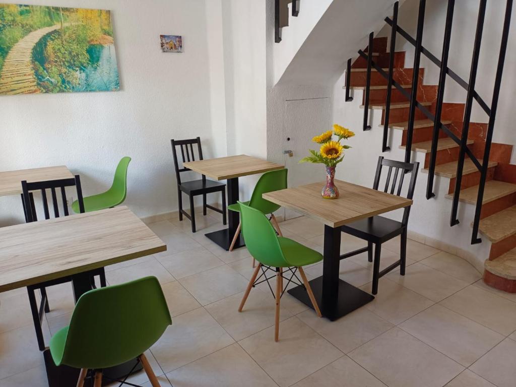 Hostal El Perelló, Valencia, El Perelló – Bijgewerkte prijzen ...