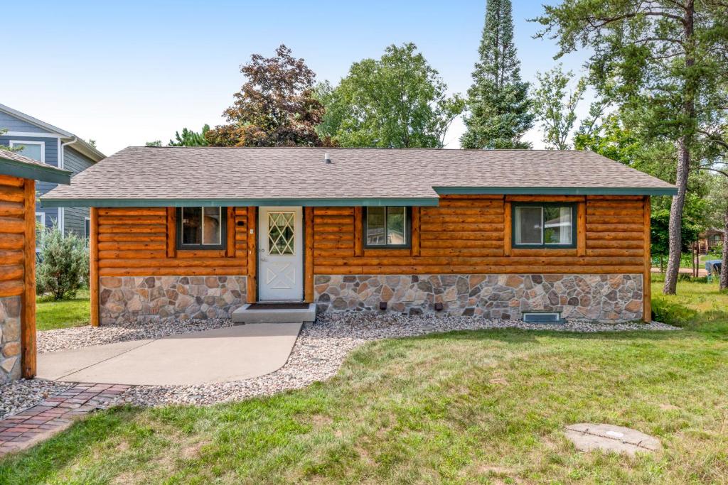 The Camelot Lakehouse, New Rome Updated 2023 Prices