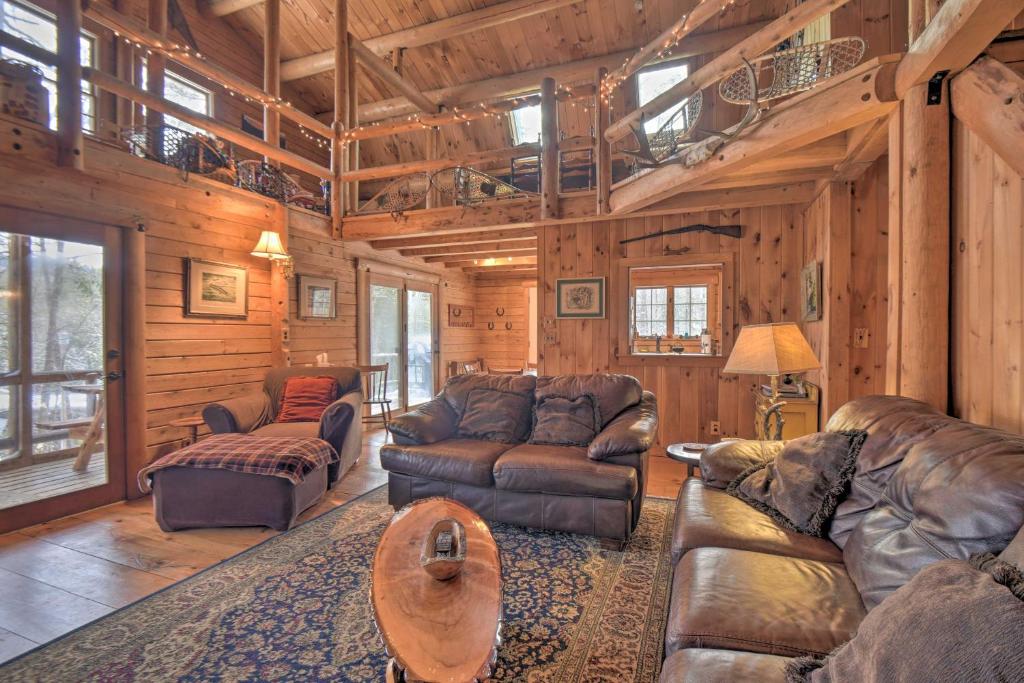 Rustic Treehouse Rental Rustic Treehouse Cabins Sleep Amongst The Trees With Our New Luxury
