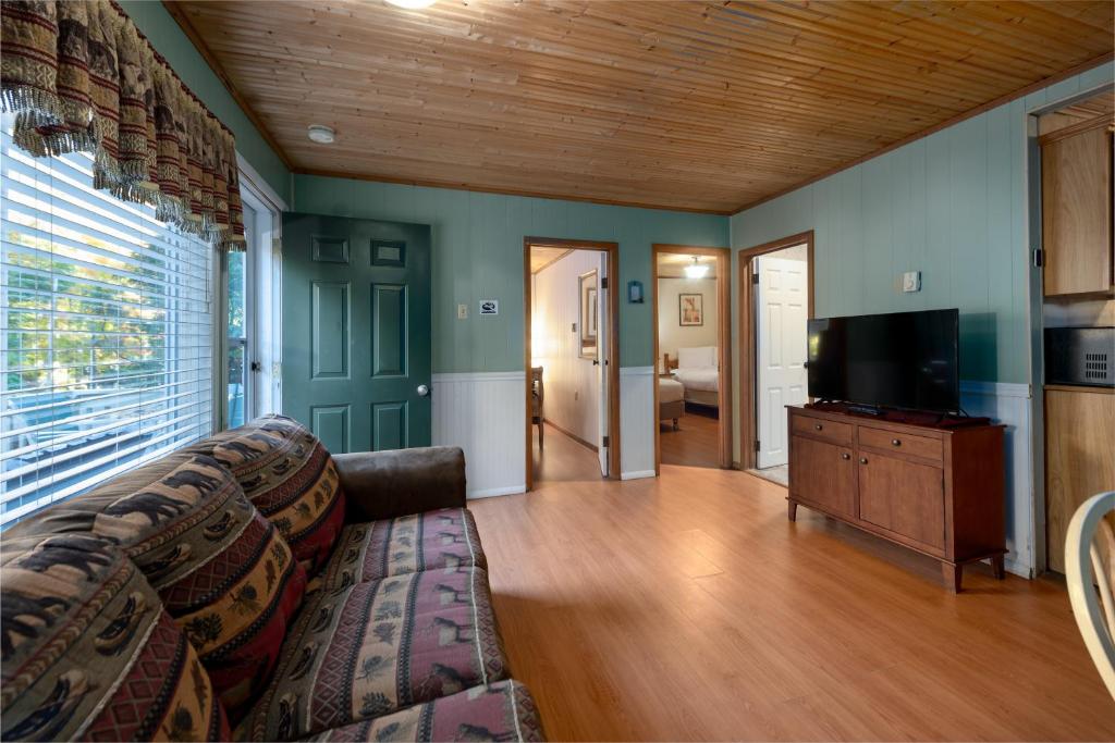 The Juliana Resort - Premier Two-Bedroom Suite With Kitchen