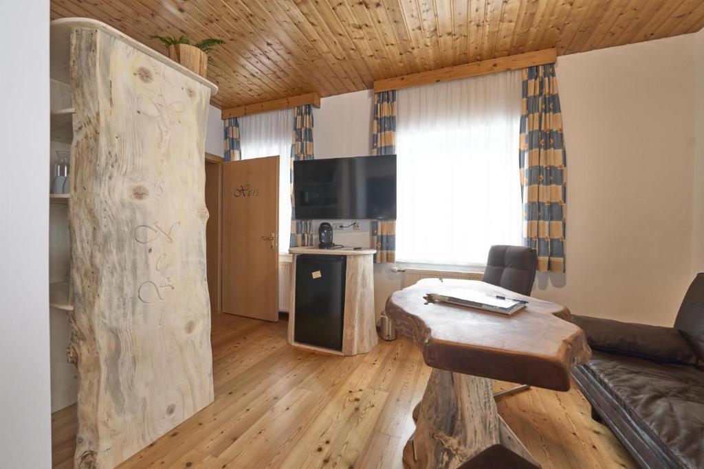 TV a/nebo společenská místnost v ubytování Xeis NeSt