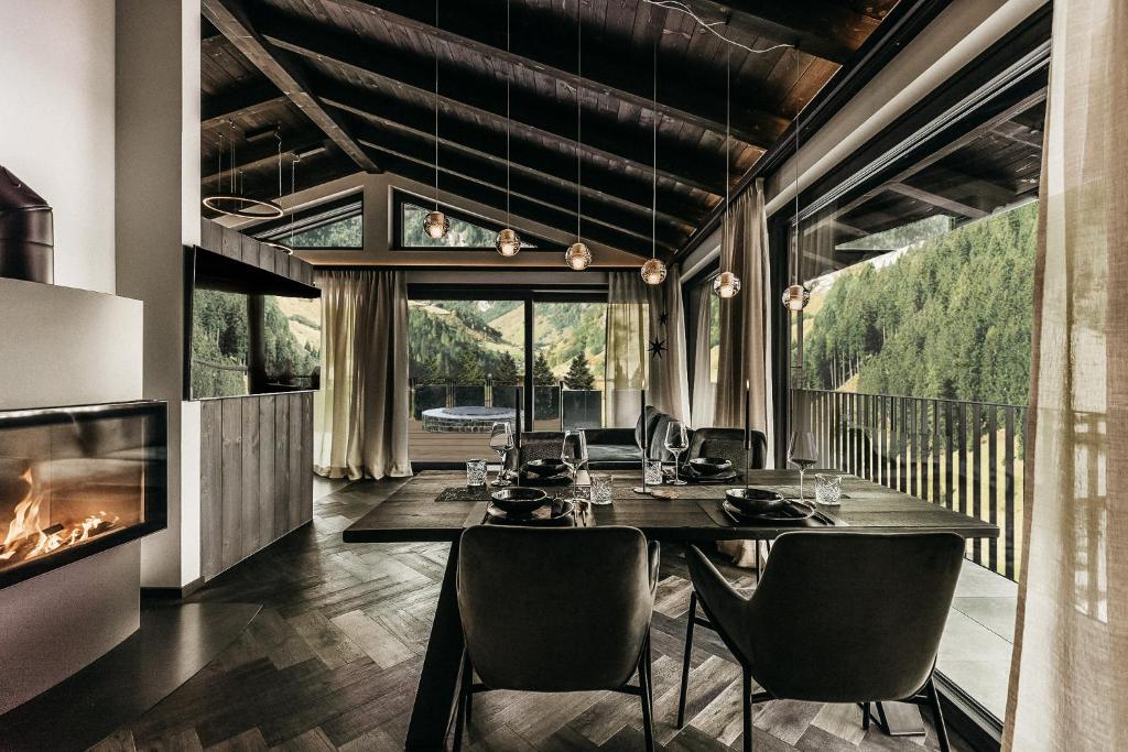 Fotografie z fotogalerie ubytování ONKL XONNA Premium Alpin Chalets v destinaci Hüttschlag