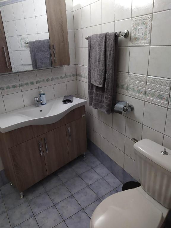 Koupelna v ubytování Kisiris House