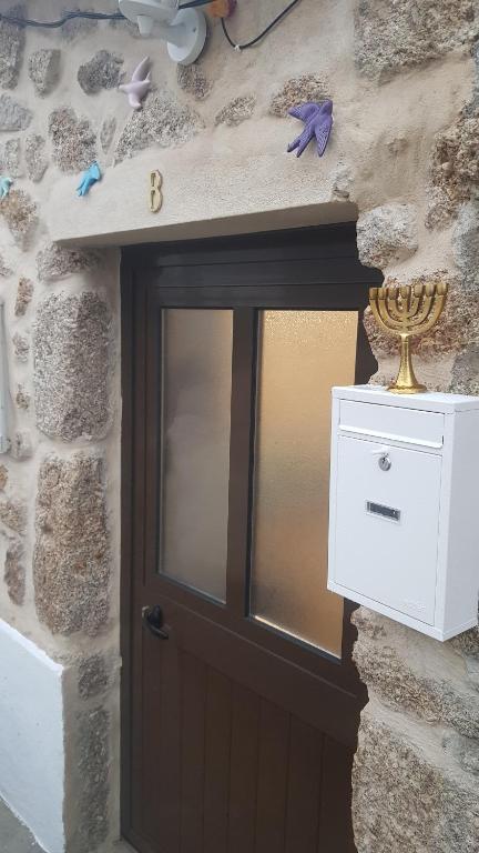 Isabel de Gouveia - 3