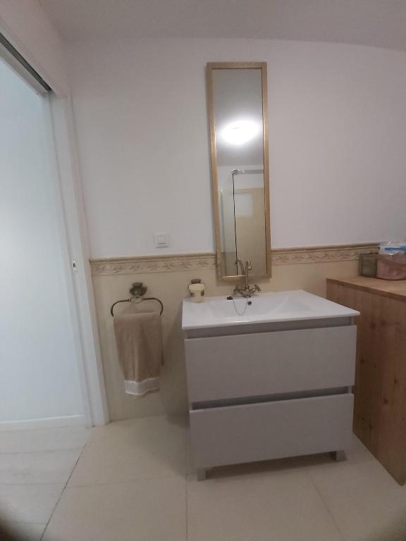Kúpeľňa v ubytovaní Luminoso Apartamento Cantón