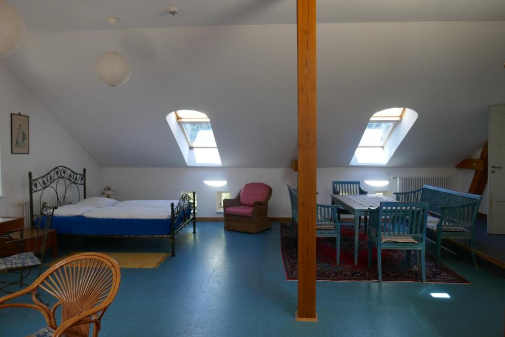Landhaus Schloss Kölzow - Family Room With Bathroom