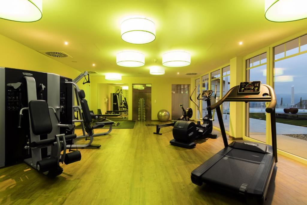 Fitness centrum a/nebo fitness zařízení v ubytování Wellnesshotel Oswald