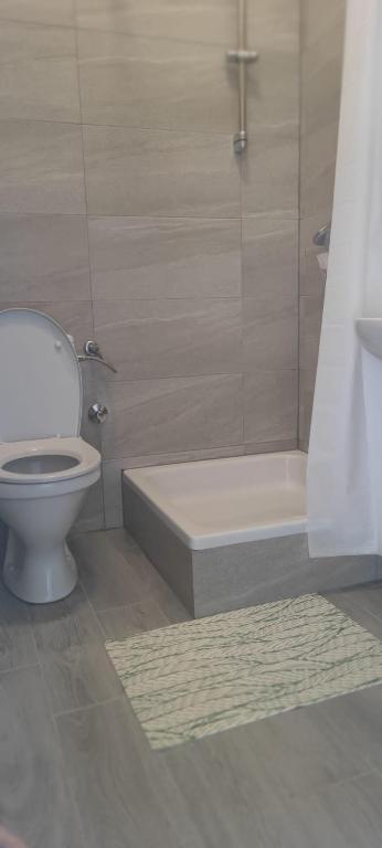 Koupelna v ubytování VAL apartmani, Stara Novalja
