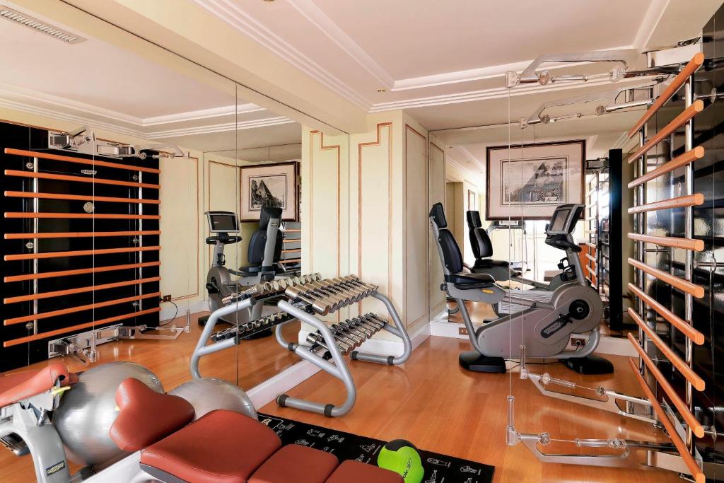 Fitness centrum a/nebo fitness zařízení v ubytování The Westin Excelsior, Rome