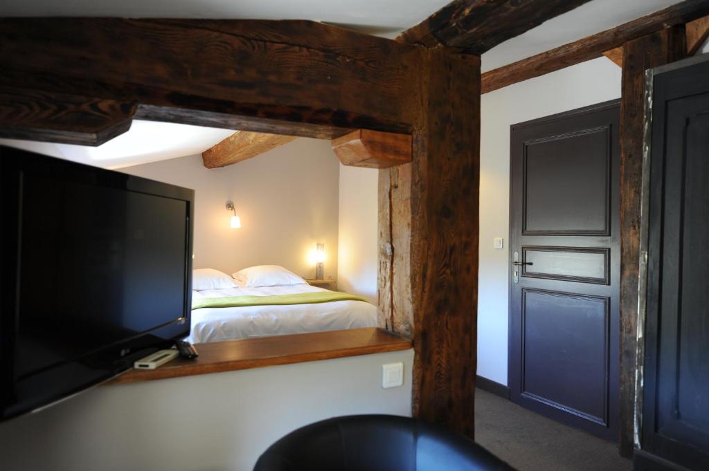 Logis Hôtel Château De Palaja - 9