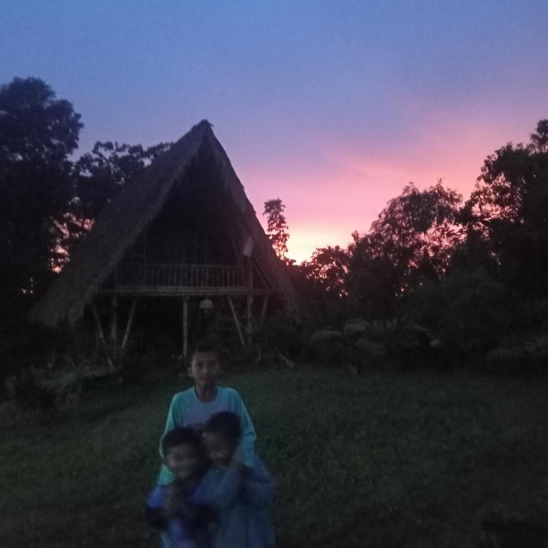 Clientes alojados en Girang Rinjani Bungalows