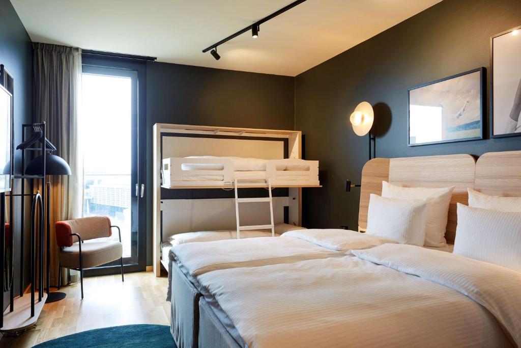 
Standard Family Room
