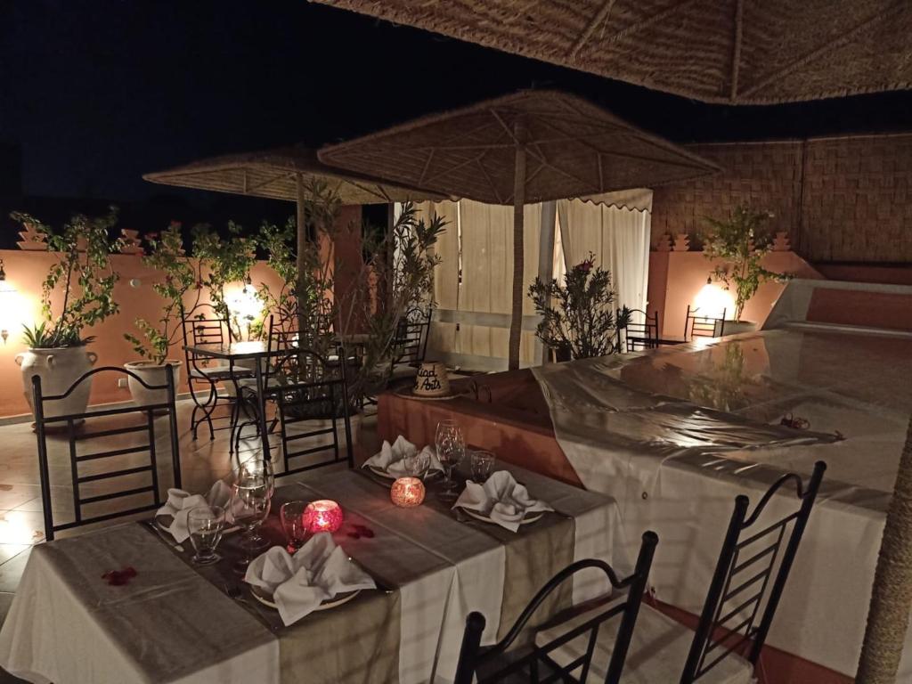 Restaurace v ubytování Riad Des Arts