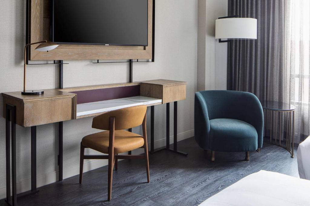 Marriott Dallas Uptown - Standaardlokaal Met 2 Queens, Stadsuitzicht