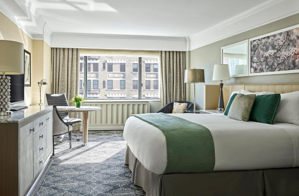 Loews Regency New York Hotel - Triple Room