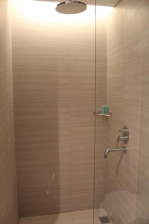 Koupelna v ubytování KHAS Tegal Hotel