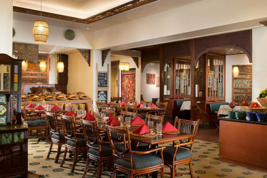 Restaurace v ubytování Bumi Surabaya City Resort