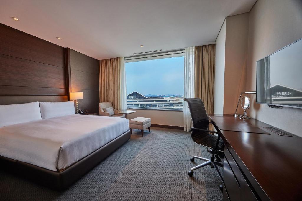 LOTTE City Hotel Gimpo Airport - Oferta Especial: Habitación Doble De Lujo Con Vista Al Aeropuerto (piso Alto)
