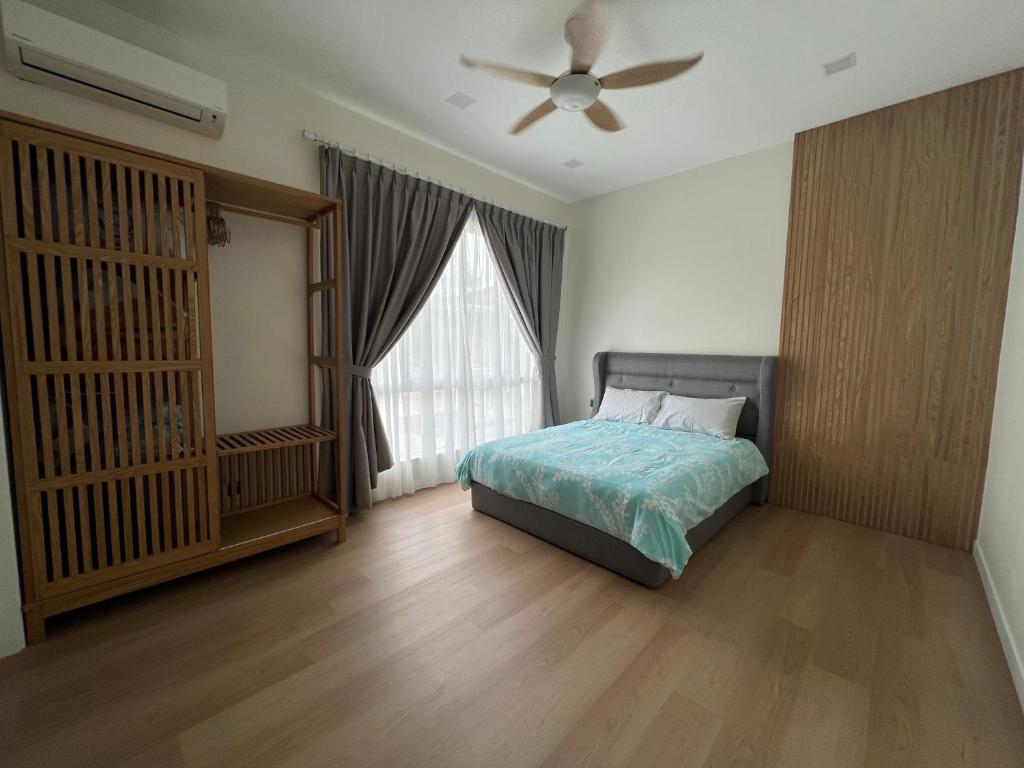 Postel nebo postele na pokoji v ubytování TANJUNG GROVE VILLAS